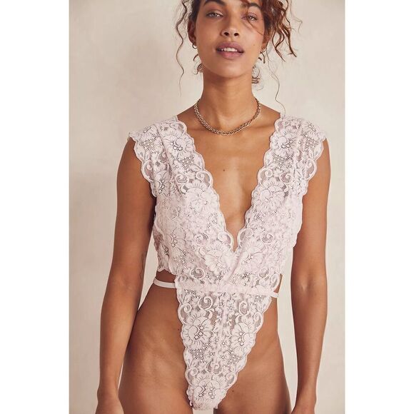 Free People We are HAH Revolve Cut To The Chase Bodysuit NWT Size Large - Picture 2 of 5